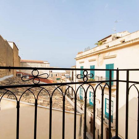 Bed and Breakfast Emporium Кастелламмаре-дель-Голфо Экстерьер фото